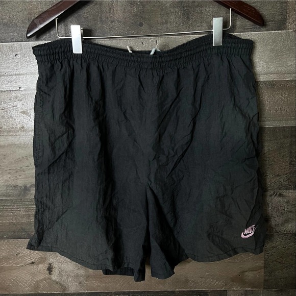 SOLD VTG Nike Shorts Medium - Picture 1 of 4